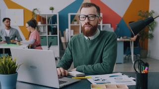Freelance SEO ou agence, comment trancher selon votre site